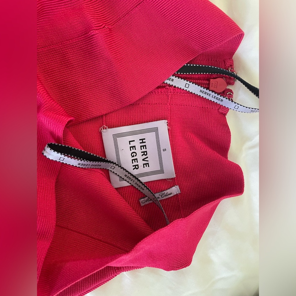 Herve Leger Raspberry Mini Skirt - Picture 6 of 8